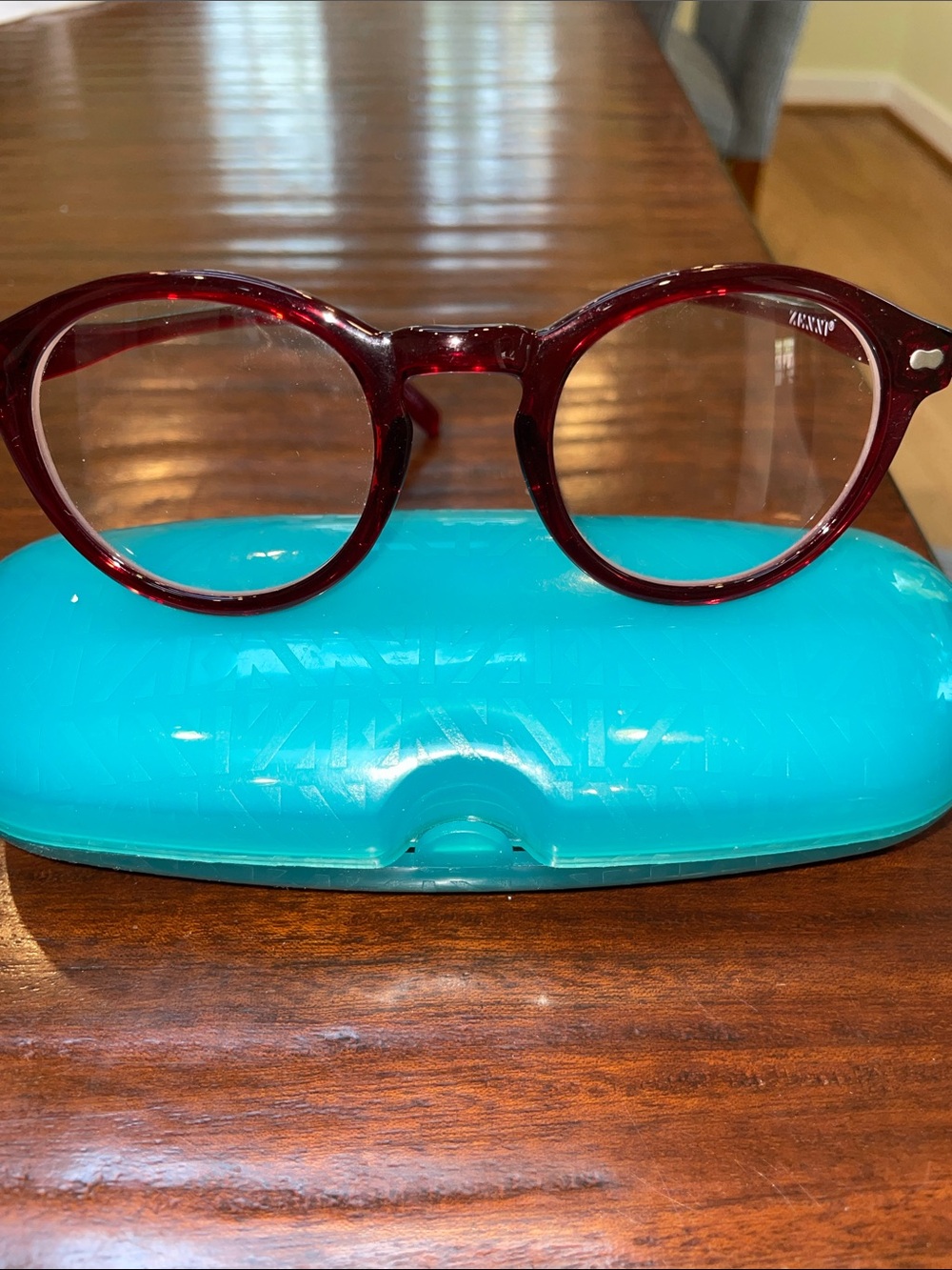 Trendy Round Red Eyeglasses with Teal Case